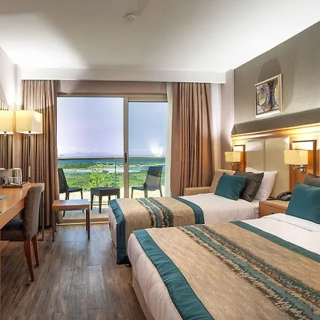 Aquasis De Luxe & Hotell