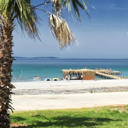 מלון Aquasis De Luxe & 5*