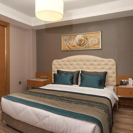 Aquasis De Luxe & Hotell 5*