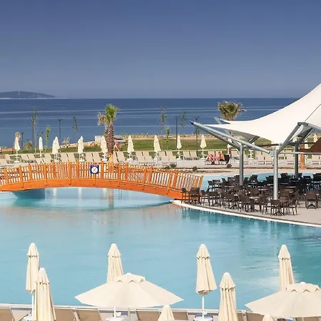 Aquasis De Luxe & Отель 5*