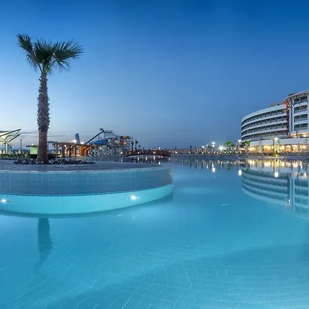 Aquasis De Luxe & מלון 5*