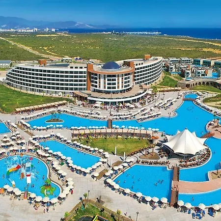 Aquasis De Luxe & Szálloda 5*