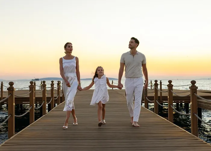 Aquasis Deluxe & Spa 5*