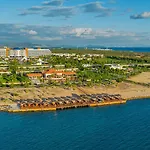 Hotel Aquasis De Luxe &
