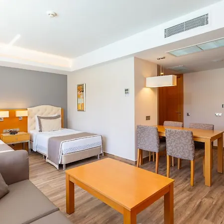 Aquasis De Luxe & Otel Didim