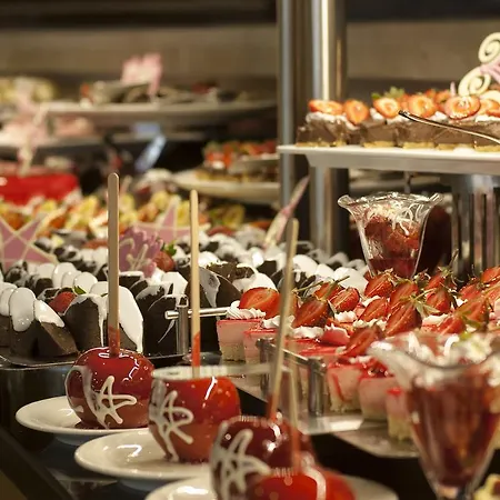 Aquasis De Luxe & Hotel 5*