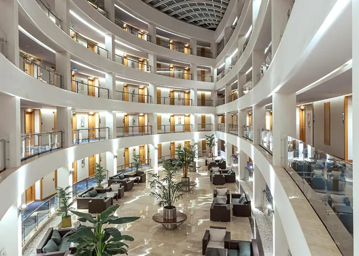 Aquasis Deluxe & Spa 5*