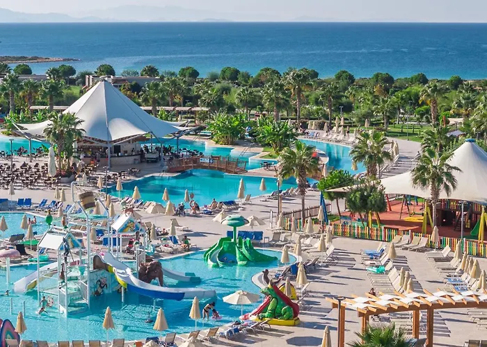 Aquasis De Luxe & 5*